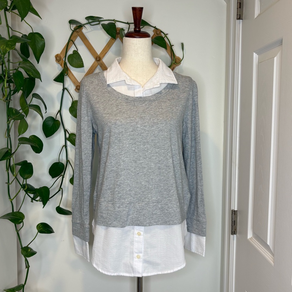 TOMMY HILFIGER Gray and White Collared Sweater - Picture 2 of 14